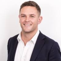 Kurt Dillon's Instagram, Twitter & Facebook