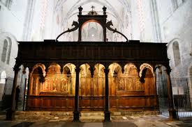 In christian iconography, st louis bertrand is often portrayed holding a chalice from which serpents are emerging. Paroisse De Saint Bertrand De Comminges Et Valcabrere Saint Bertrand De Comminges Valcabrere Grand Site Historique