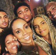 Holly Lovelace Pate"