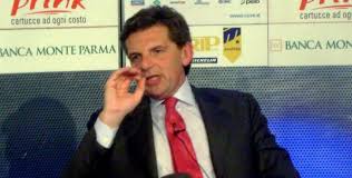 Il noto gruppo bancario seleziona periodicamente personale per assunzioni e tirocini presso varie sedi in italia. L Avvocato Paolo Malvisi Il Crac Del Parma Ebbe I Prodromi Nel 2010 Con La Cassa Integrazione Alla Leonessa E Le Dimissioni Di Alberto Guareschi Da Banca Monte Parma Stadio Ennio