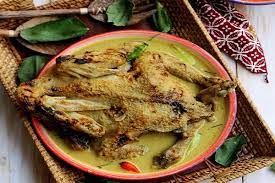 Sesuai dengan namanya, kuliner satu ini berasal dari olahan daging ayam yang dimasak dengan menggunakan. Resep Membuat Ayam Lodho Khas Ponorogo