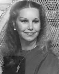 Francine Bauer's Instagram, Twitter & Facebook