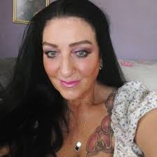 When will The Oval season 6 return from mid-season break?