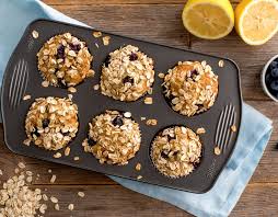 Recette Muffins Citron Bleuets Au Gruau Quaker Oats Recipe Blueberry Oatmeal Blueberry Oatmeal Muffins Oatmeal Muffins