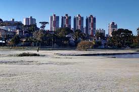 No início da tarde, os termômetros chegaram a 33,5º na cidade. Parana Registra Primeira Temperatura Negativa De 2021 Xv Curitiba