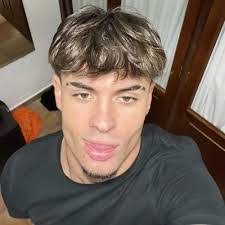 Jessica Pedroso's Instagram, Twitter & Facebook