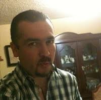 60+ perfiles de «Edgar De La Torre»