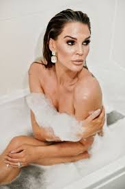 Danielle lloyd is an english model and television personality. Danielle Lloyd Hawtcelebs