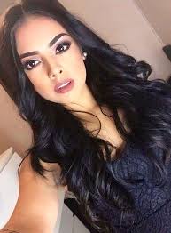 Elegante, neutro y divino, el NEGRO nunca pasa de moda. 🖤