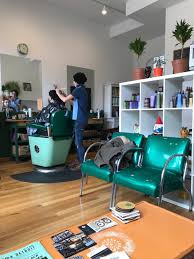 Many men's hair salons also have customer's ratings and reviews. 25 Best Hair Salons Near Detroit Mi 2021 Bestprosintown