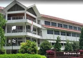 Berikut ini daftar jurusan kuliah di universitas airlangga untuk jenjang diploma dan sarjana lengkap dengan akreditasinya. 2021 Daftar Jurusan Di Ipb Bogor Fakultas Terbarunya