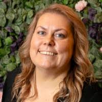 Louise Lantz's Instagram, Twitter & Facebook