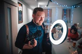 Portraits With An Led Ring Light Great Lighting Easy To Carry And Lots Of Fun Learn Photography By Zoner Photo Studio