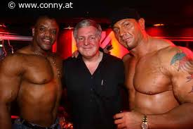 Nearly everyone can relate to a reference of the bedroom monster in their life. Photos Of The Boogeyman Out In Public Pwmania Com