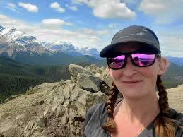 Hiking a 10,000er peak in Banff