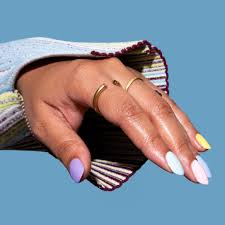 Gel nails or acrylic nails? What To Know About Gel Nail Extensions Before Trying