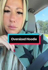 Oversized Star Hoodie: Fashion Must-Have for Comfort