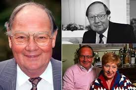 Thought I would post it here, it has been announced David's fellow  continuity announcer at Thames, Philip Elsmore passed away in August. One  of the great announcers. I never met Philip but