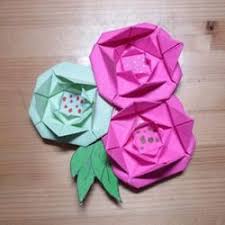 手工卡纸折玫瑰花图解卡纸玫瑰花折纸方法 手艺活网 paper crafts diy paper crafts diy crafts