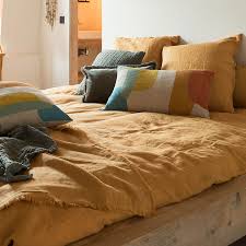 La couette dodo proneem utilise quant à elle un garnissage haut de gamme en duvet (70%) et en plumettes (30%) de canard, vous offrant tout d'abord un confort bien douillet. Housse De Couette De Luxe Lin Lave Blanc Et Couleurs