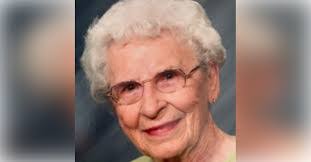 Samantha Scanlon's Instagram, Twitter & Facebook