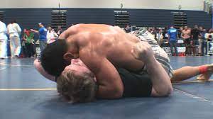 Men submission wrestling