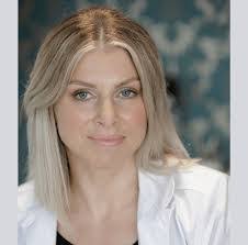 Aileen Goodman's Instagram, Twitter & Facebook