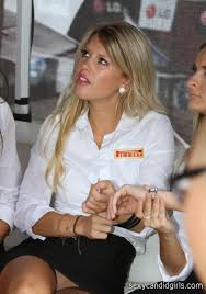 Car show upskirt – Sexy Candid Girls