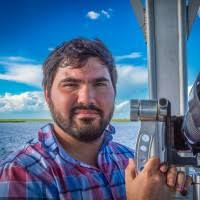 90+ perfiles de «Dan Lombard»