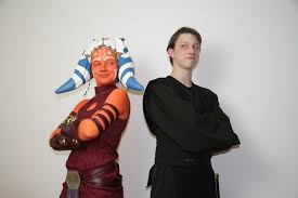 She often wielded her weapons in an unorthodox reverse grip. Ahsoka And Anakin By Griffinsofavalon On Deviantart