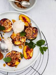 Gegrillte Pfirsiche Mit Eis Rezept Edeka Rezept In 2020 Gegrillte Pfirsiche Rezepte Rezeptideen