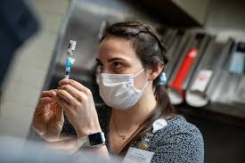 Kelly Kendall (@kelly2cats_)