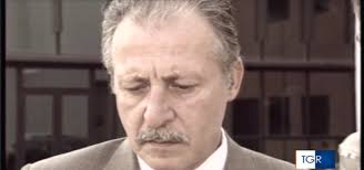 Il film tratta della storia dei 57 giorni che separano la morte di giovanni falcone da quella di paolo borsellino. Paolo Borsellino Il Cinema Come Documento Per Non Dimenticarlo Mai Piu