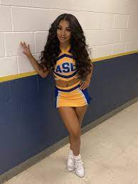 Angel On Twitter In 2021 Black Cheerleaders Cheerleading Outfits Cheerleading Hairstyles