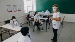Ponte en contacto con nosotros y te informaremos de todos nuestros cursos y precios. Argentina El Regreso A Las Clases Presenciales Esta Marcado Por La Disputa Politica Denuncian Incumplimiento De Protocolos Resumen Latinoamericano