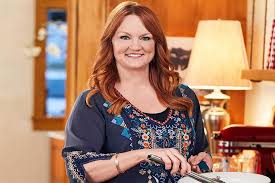 Beef in taco tomatoes, and steak makes another appearance in mini beef wellingtons. The Pioneer Woman S Top Tips To Improve Your Cooking Lovefood Com