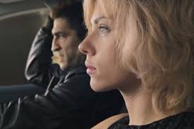 Scarlett Johansson's 'Lucy' Muscles Into China at No. 1