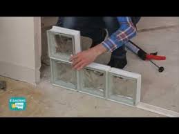 Block Lock Montage Mur De Briques De Verre En Systeme Blocklock Youtube Mur Brique Brique En Verre Brique