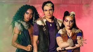 Zombies 2 Cast Shares Behind The Scenes Set Secrets Teases Zombies 3 Zombie 2 Zombie Disney Zombie
