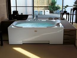 Jacuzzi® is anywhere known as the synonym of hydromassage bathtub. Bad Damura Gessi Cucina Cielo Colacril Falper Graff Hafro Hidra Jacuzzi New Form Tamanaco Tece Thg Paris Tubes Caleido