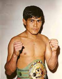 José Luis “Zurdo” Ramírez, el mejor peso ligero en la historia de México. 🇲🇽 Enfrentó a los mejores exponentes de su época, entre ellos, Rubén 'Puas' Olivares, Alexis Argüello, Ray Mancini, Edwin
