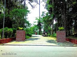 Kemudian kalo korang nak masuk rumah 4 musim , kena beli tiket lain. Taman Botani Negara Shah Alam Khir Khalid