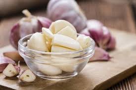 Die knoblauchpaste ist im handumdrehen zubereitet und es werden nur wenige zutaten benötigt. Warum Du Auf Knoblauchol Gegen Haarausfall Setzen Solltest