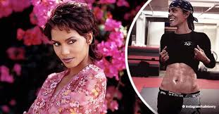 Halle berry with her best actress award for the film monsters ball at the 74th annual academy awards (oscars) at the kodak theatre in hollywood, los. Halle Berry Of Monster S Ball Fame Is Aging Back Halle Berry Bfn Ca