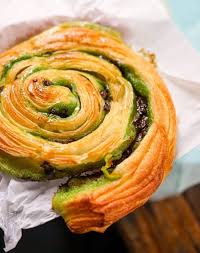 The Best Restaurants In Paris Purewow Paris Food Paris Restaurants Best Restaurants In Paris