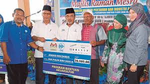 Jamaludin bin mohd jarjis, menteri kewangan ii pada 20 oktober 2003 majlis turut dihadiri oleh y. Jabatan Perikanan Tidak Teragak Agak Batal Permit Tajudin