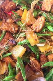 Boleh juga dijadikan sambal kicap untuk mee hoon sup, mee hoon goreng dan mee goreng atau makan dengan ikan goreng. Resepi Sambal Goreng Jawa Johor