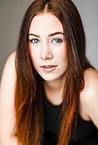 Erin Palmer's Instagram, Twitter & Facebook