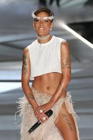 Halsey got a face tattoo. Halsey Got A Tattoo Seconds Before Performing On Snl Last Night Halsey Halsey Style Brunette Girl