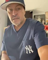 Kenneth Gabbert's Instagram, Twitter & Facebook